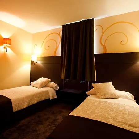 Отель Restaurante Puente Кинкосес-де-Юсо