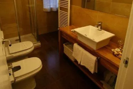 Отель Restaurante Puente Кинкосес-де-Юсо